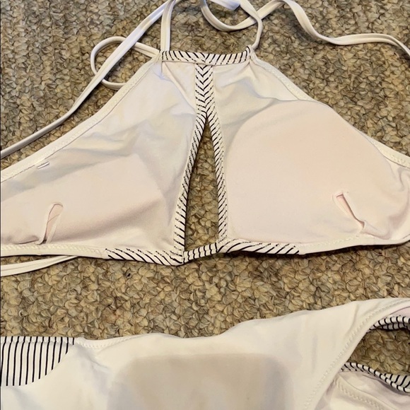 CUP SHE BATHING SUIT - Picture 3 of 3